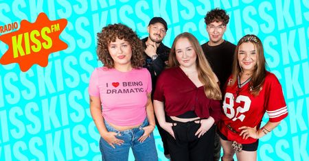 Radio KISS FM odsłania jesienną ramówkę. Nowe głosy, rapowe bitwy i najgorętsze premiery
