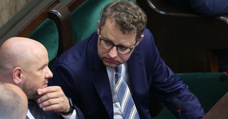 Co oznacza ENA ws. Romanowskiego i Węgier? Ekspert wyjaśnia