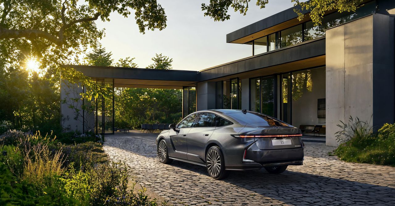 Lexus ES