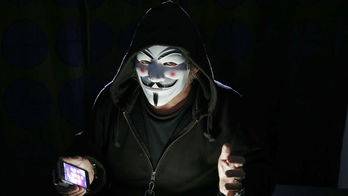 Twitter zawiesił niektóre konta powiązane z Anonymous