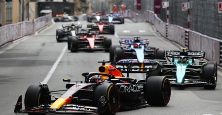 F1: Chaos na ulicach Monako. Deszcz spłatał figla kierowcom
