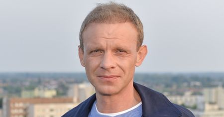 Fani niepokoją się o aktora. "Ale jesteś chudy"