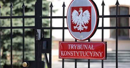Trybunał Konstytucyjny nie zbada konstytucyjności prawa unijnego. Sprawa odroczona