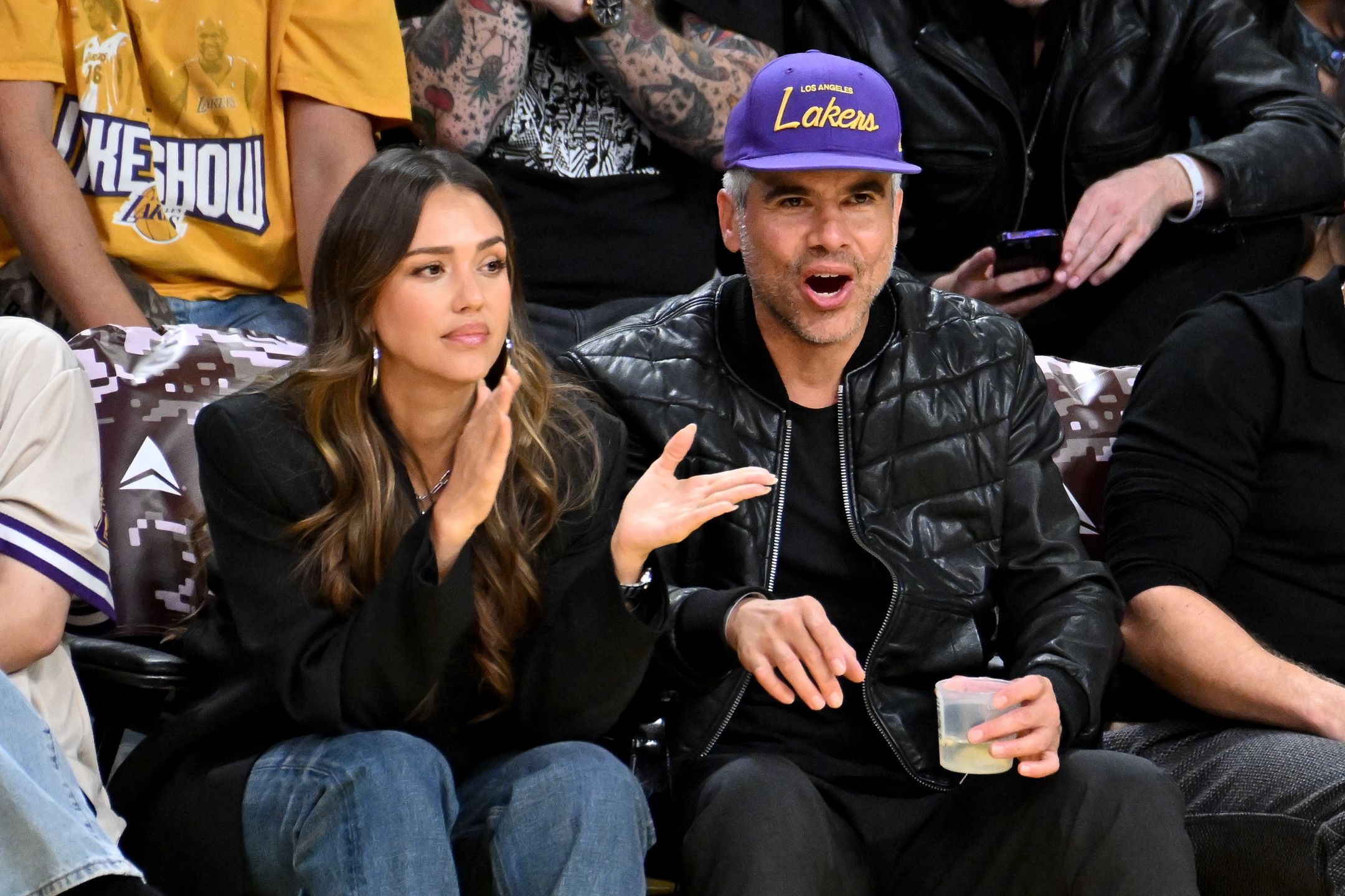 Jessica Alba "przyłapana" ze znanym komikiem
