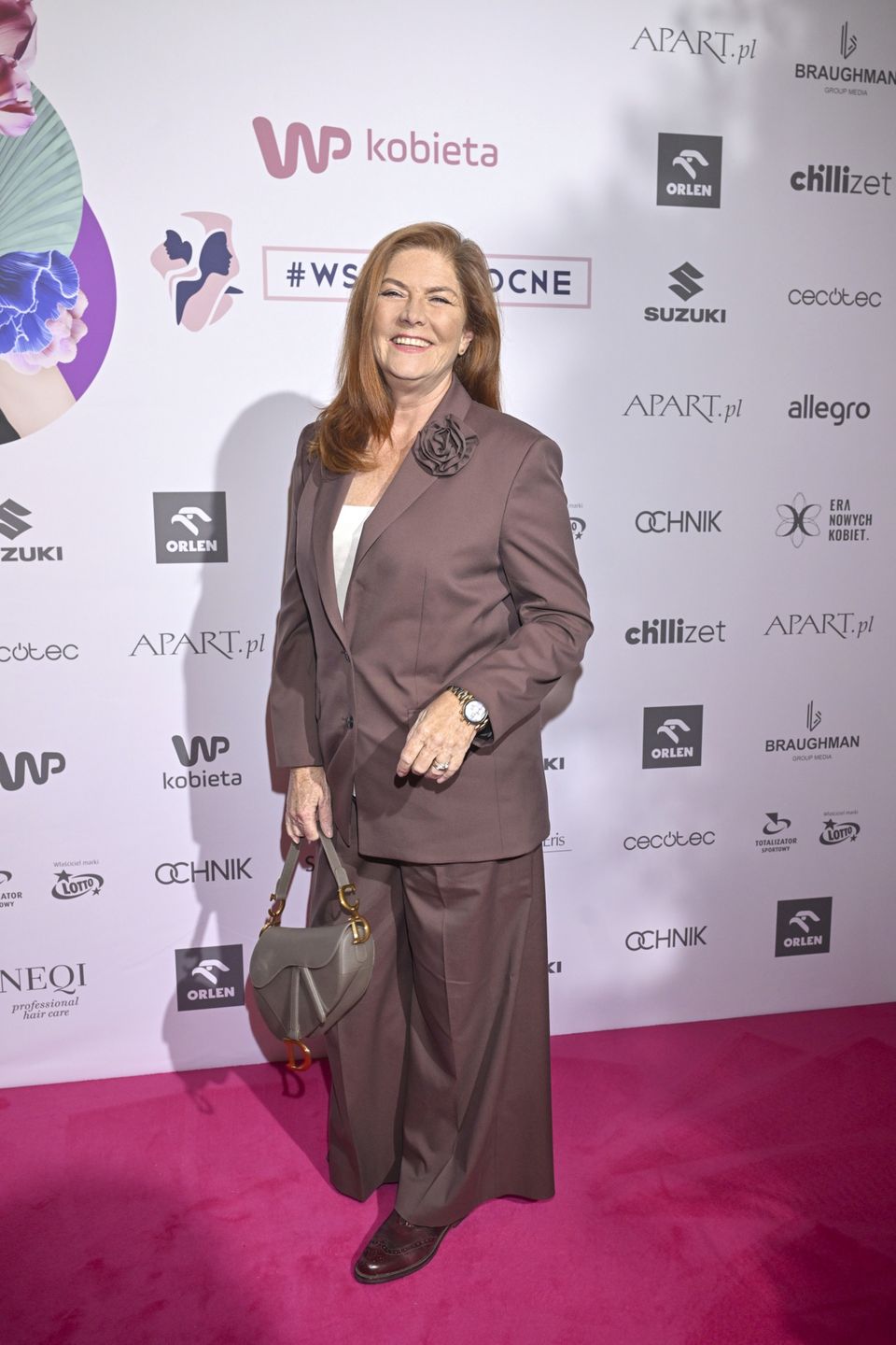 Katarzyna Dowbor w modnym garniturze na gali #Wszechmocne