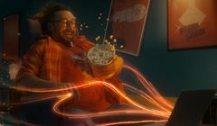 „Nowy wymiar internetu” w kampanii reklamującej Orange Światłowód (wideo)