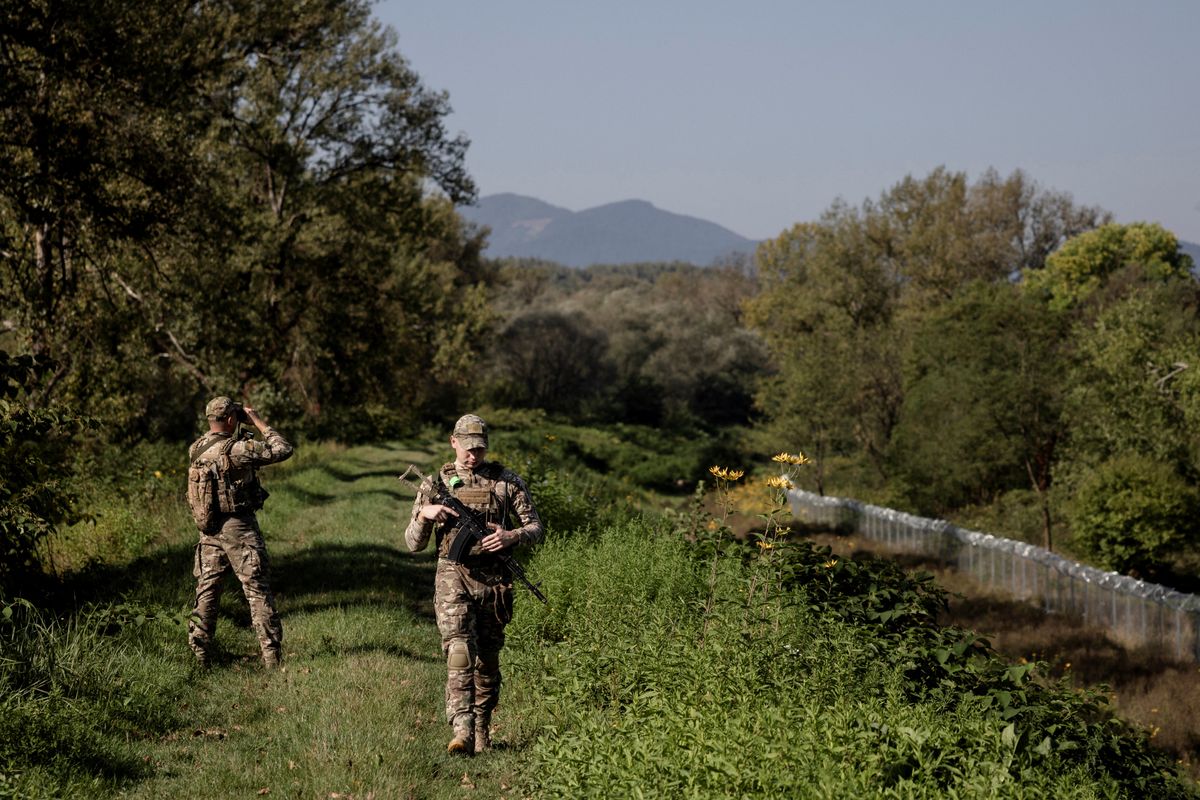 Rosyjscy szpiedzy próbowali przeniknąć do Rumunii. N zdjęciu ukraiński patrol na granicy