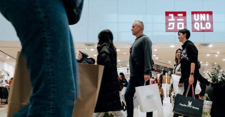Gigant modowy podniesie wynagrodzenia pracownikom nawet o 40 proc.