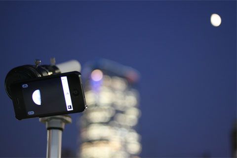 iPhone 4 nadaje się do robienia zdjęć Księżycowi 2