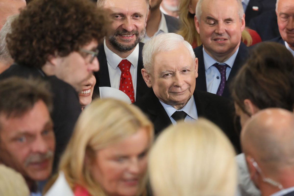 Jarosław Kaczyński podczas konwencji wyborczej w Pruszkowie