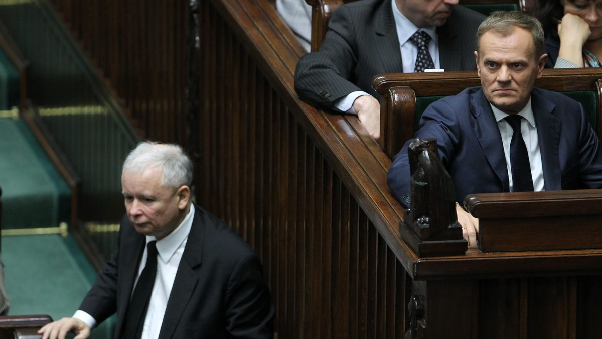 Jarosław Kaczyński i Donald Tusk w 2012 roku