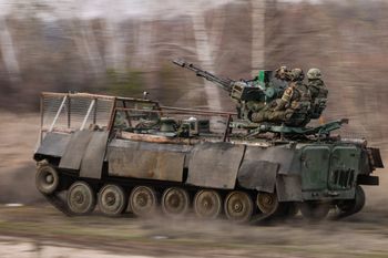 Zełenski ostrzega: Rosja szykuje się do ofensywy