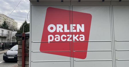 Nowy pomysł Orlenu. Spółka udostępni firmom automaty paczkowe