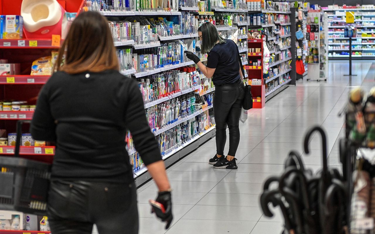 Koronawirus. Wrocław. Sanepid szuka klientów sklepu w Moczydlnicy Dworskiej. Mogą być zakażeni