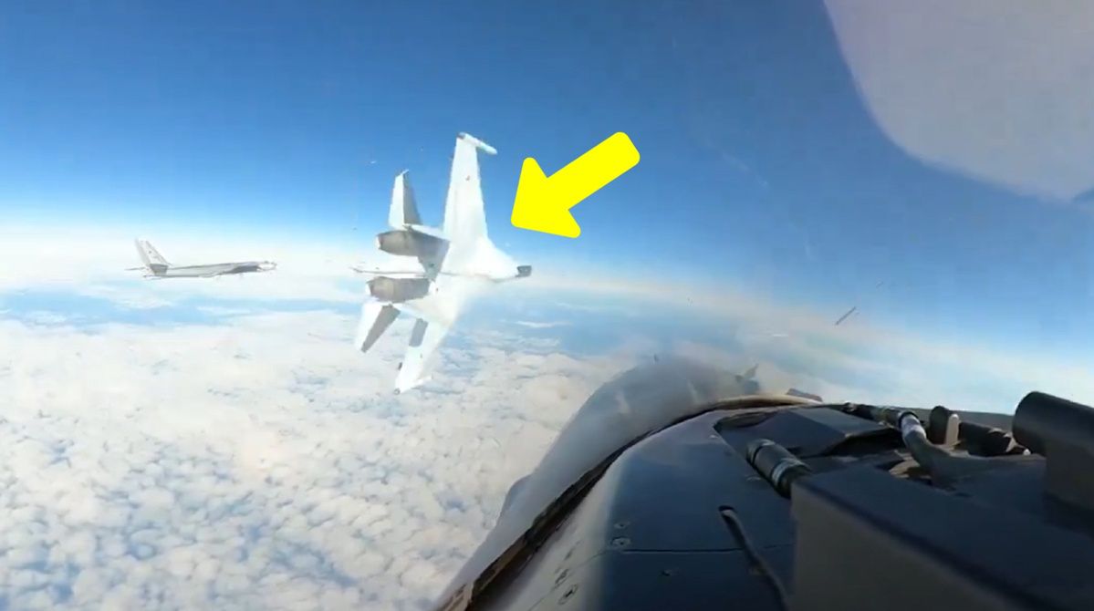 A Russian fighter jet narrowly misses an American F-16