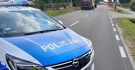 Tragedia w Czereśli. Czteroletnia dziewczynka wbiegła pod koła ciężarówki