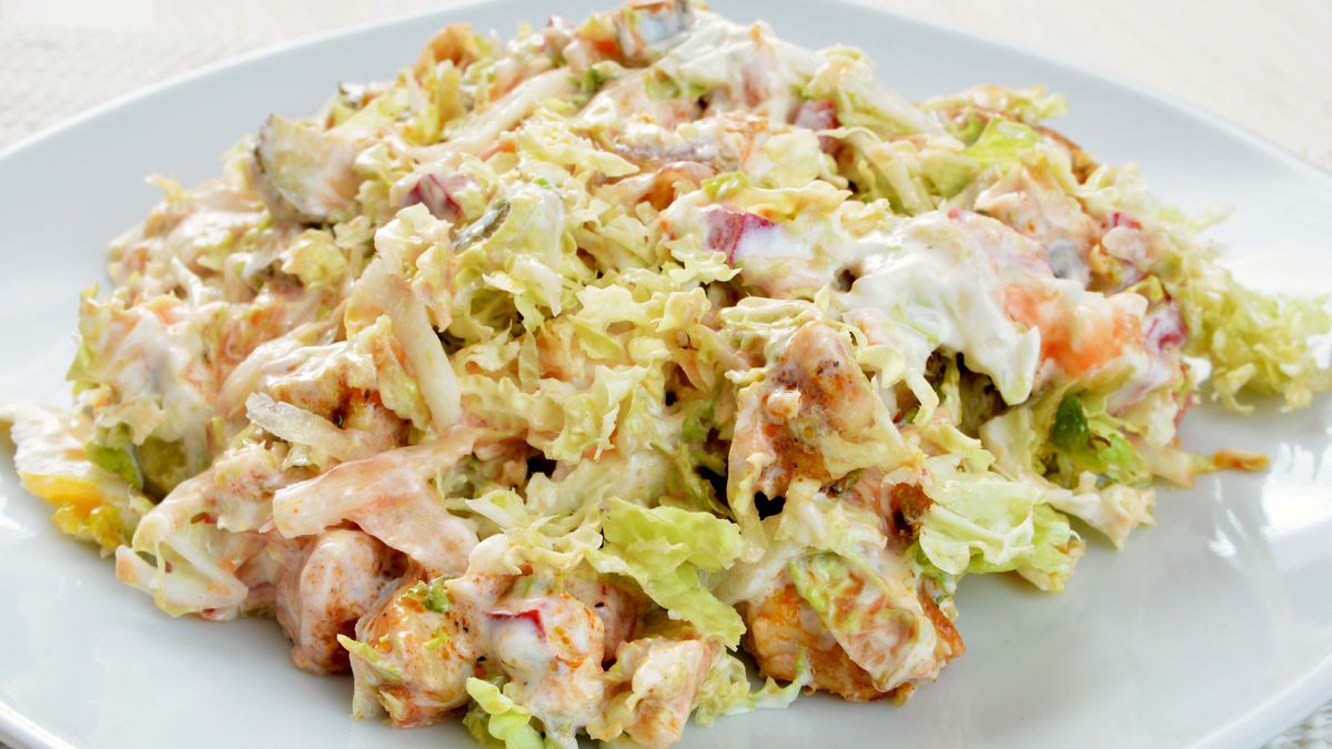 Sałatka sułtańska to świetny pomysł na sałatkę na imprezę