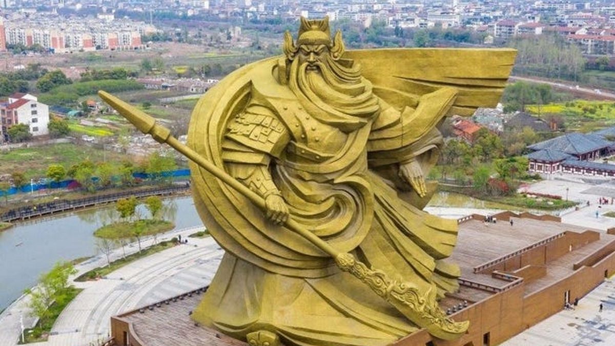 Chińczycy przeniosą wielki pomnik