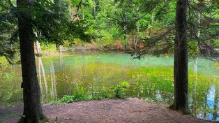 Morskie oko nie tylko w Tatrach. Turkusowa toń to ciekawy cel wędrówek
