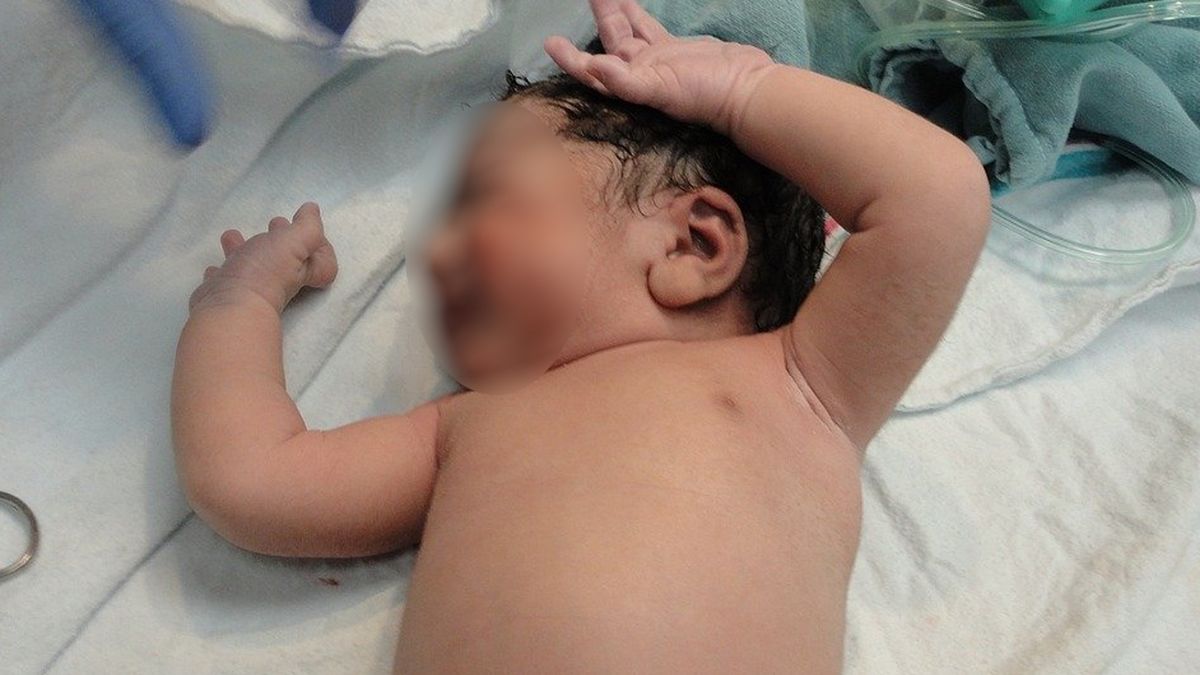 nowo narodzone dziecko