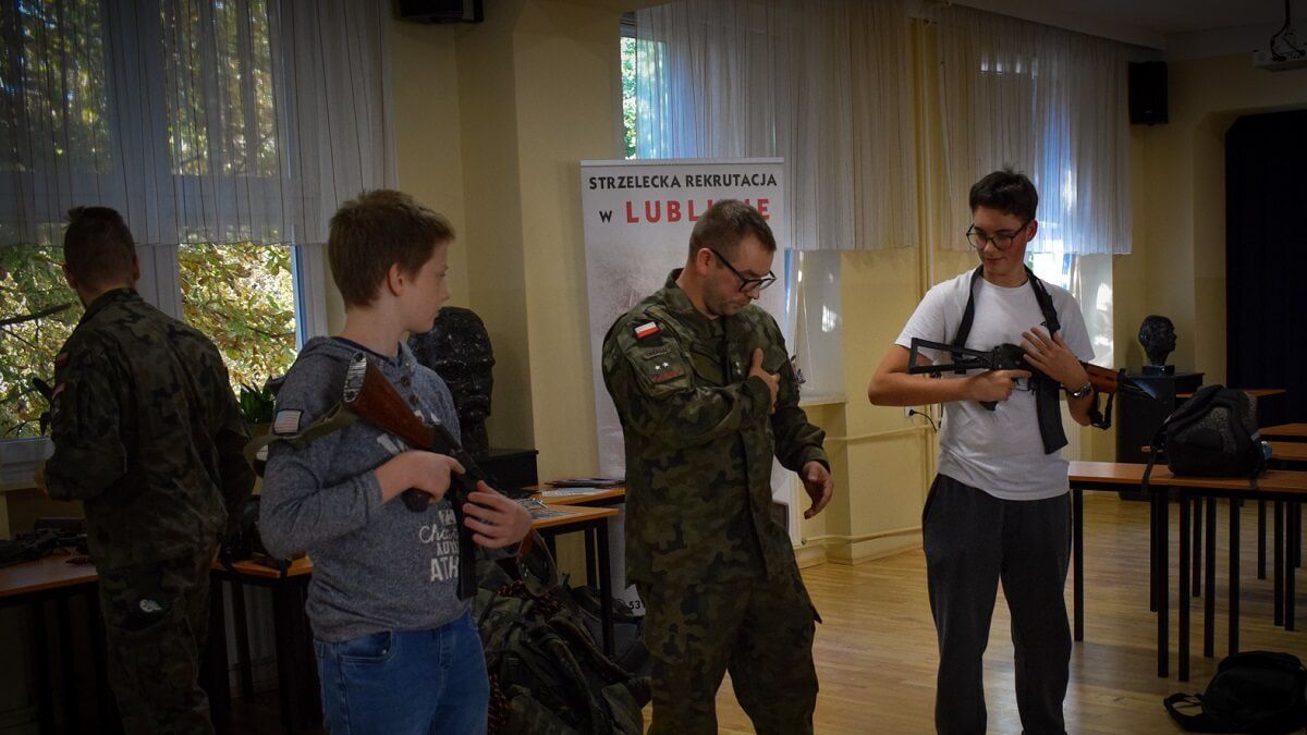 Strzelcy w III LO im. Unii Lubelskiej