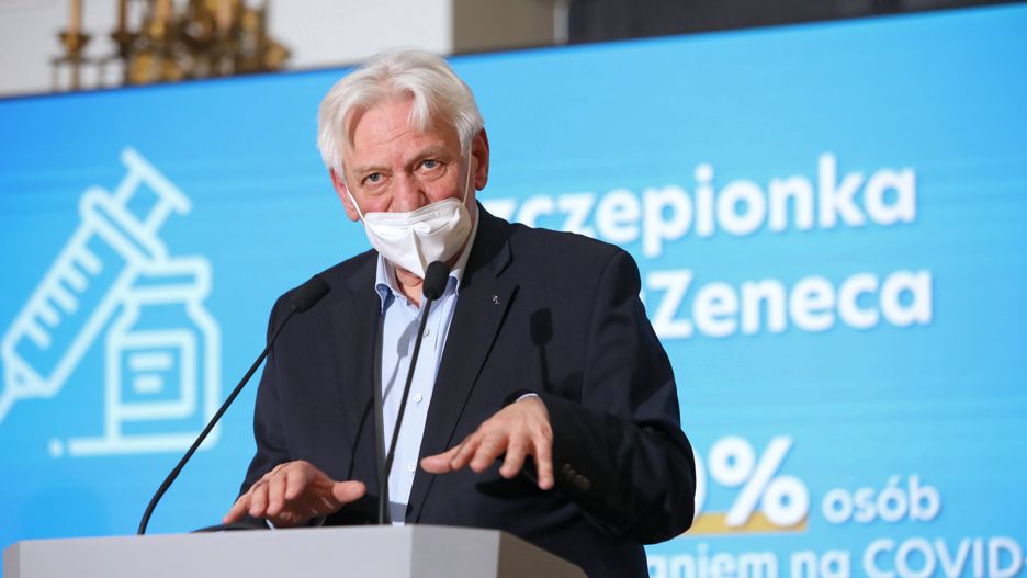 Prof. Horban ostrzega przed lockdownem: Nadciąga prawdziwe tsunami