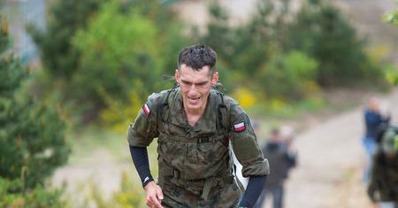 Michał Pytlak, żołnierz 7. BOW ze Słupska zwycięzcą 11. Ćwierćmaratonu Komandosa w Słupsku! [WYNIKI]