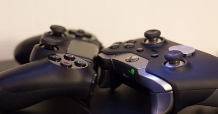Nokaut. Tak najlepiej opisać starcie PlayStation 4 i Xbox One