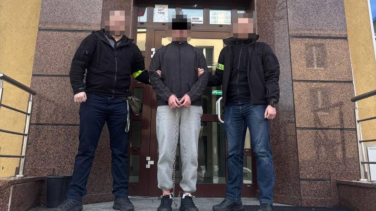 Napadł z nożem w ręku na pizzerie w centrum Lublina