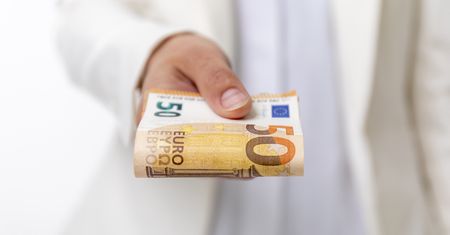 Wskaźnik PMI dla przemysłu strefy euro wzrósł do 39,4 pkt w V wg fin. danych