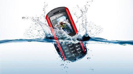 Samsung moczony w wodzie, nie traci na jakości 1
