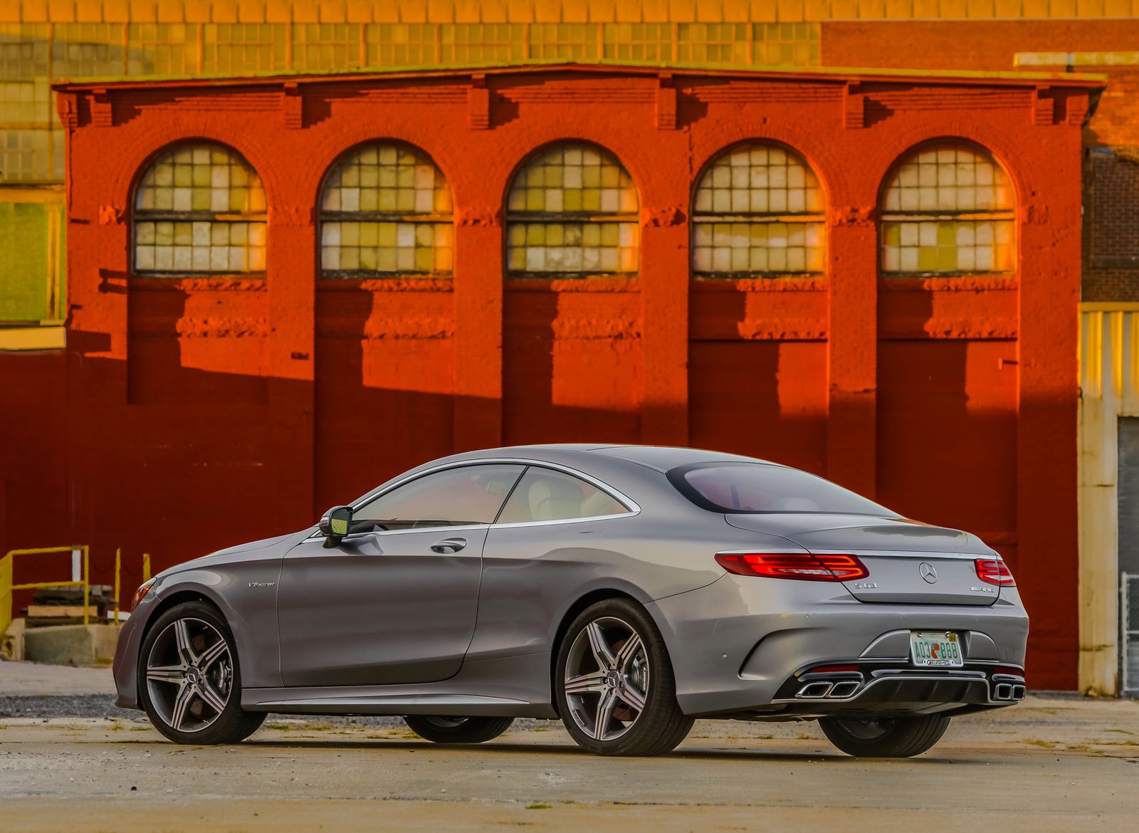Mercedes-Benz S63 AMG i S550 Coupé w nowej galerii zdjęć 45