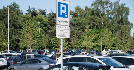 Nawet 9 zł za godzinę. Tak miasta zarabiają na turystach