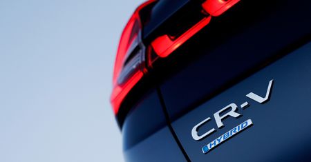 Nowa Honda CR-V będzie hybrydą. Debiut latem tego roku