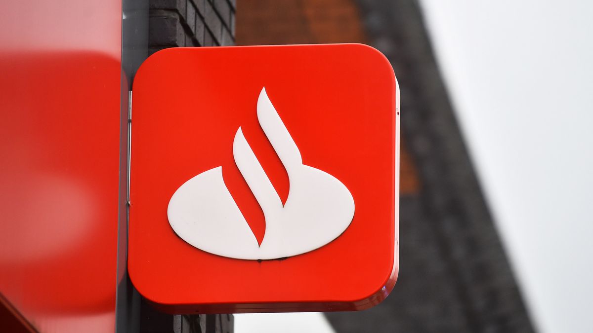 CREWE, ENGLAND - NOVEMBER 18: A Santander sign and logo on a high street bank building on November 18, 2020 in Crewe, Cheshire. The United Kingdom will continue to impose lockdown measures until December 2 in an attempt to curb transmissions of the coronavirus (COVID-19).  (Photo by Nathan Stirk/Getty Images) (Photo by Nathan Stirk/Getty Images)