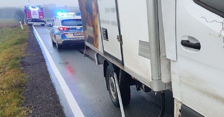 Śmiertelne potrącenie pieszej na DK 74. Kobieta przechodziła na nieoświetlonym odcinku drogi