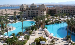 W Egipcie coraz gorzej. "Rezerwacje spadły o 80 proc.", "Samoloty wstrzymane"