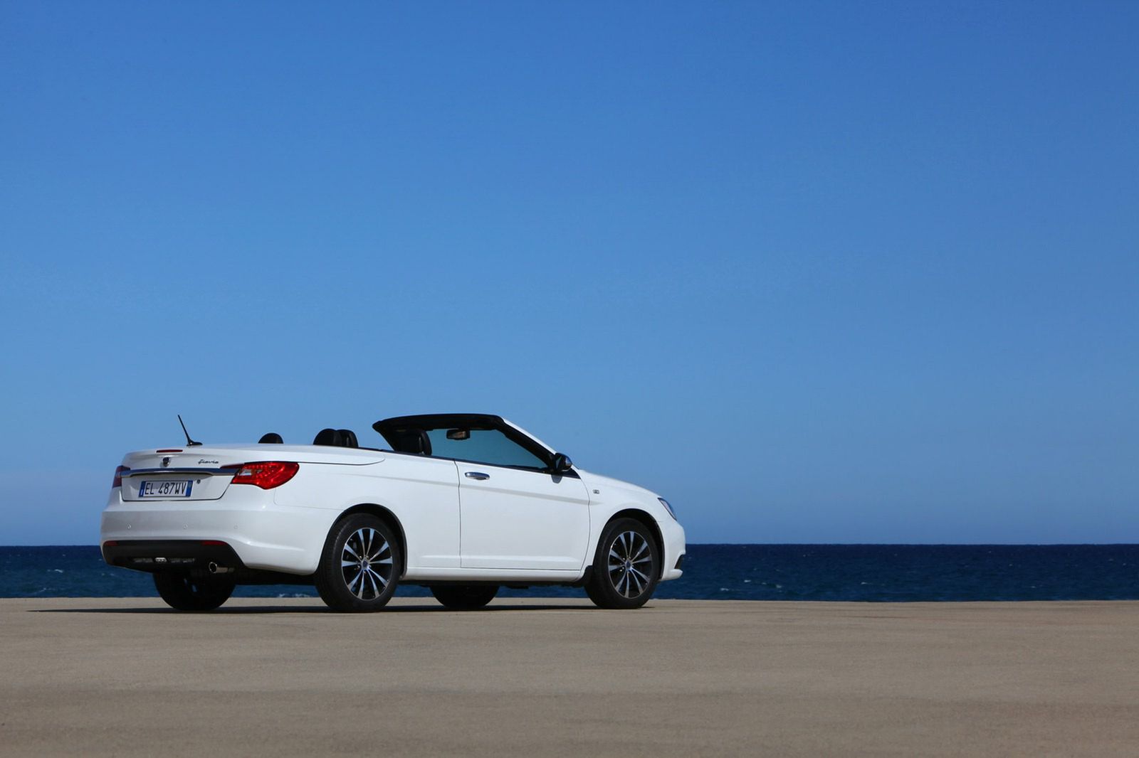 2013 Lancia Flavia - obszerna galeria włoszki z amerykańskimi korzeniami 51