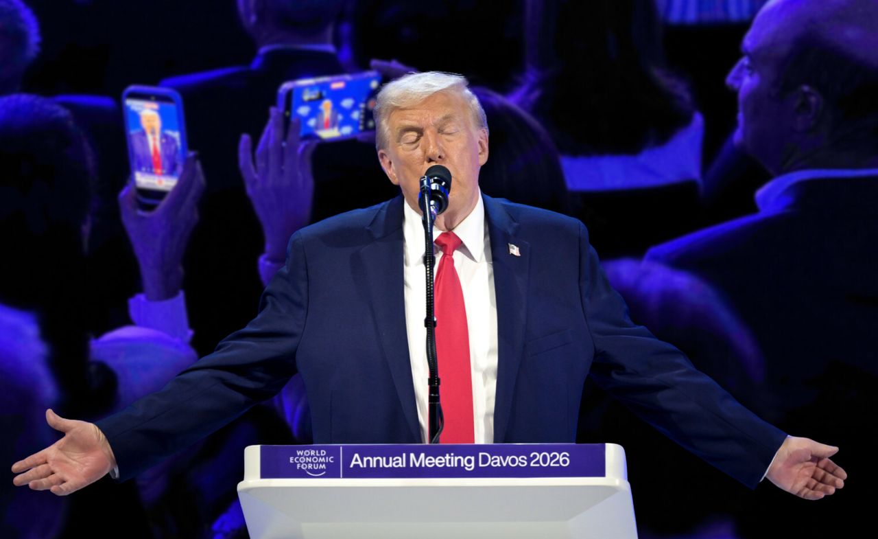 Oto najważniejsze punkty z wystąpienia Trumpa w Davos. "Prosimy o kawałek lodu"