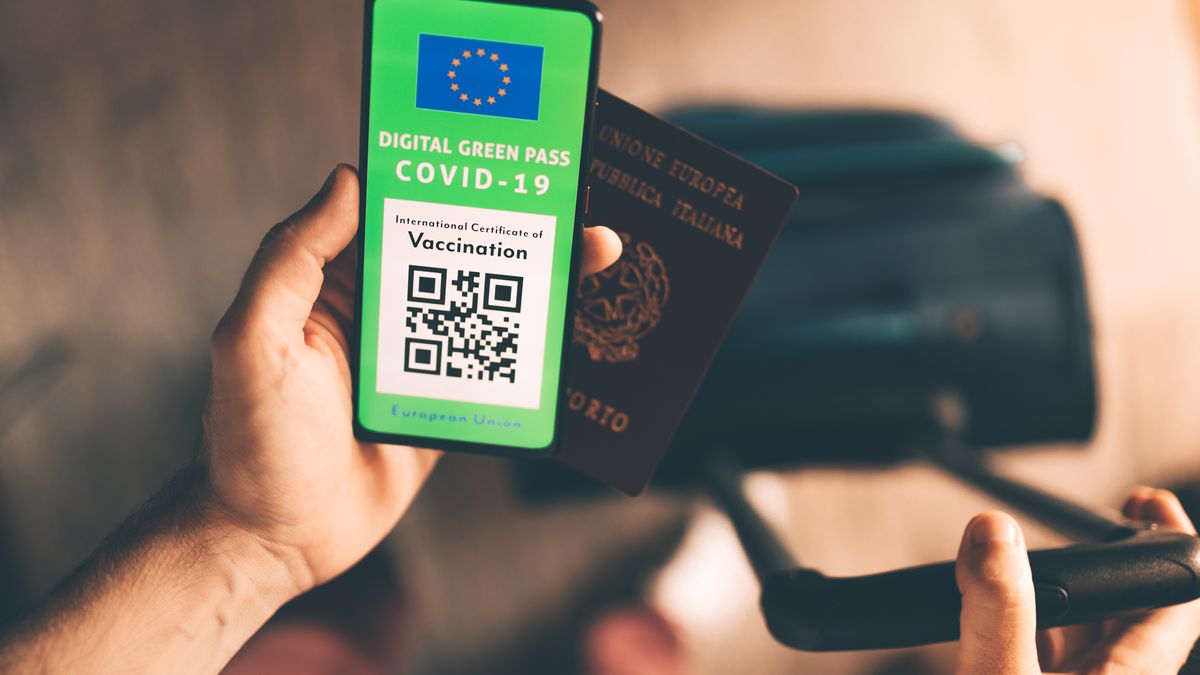 Paszport covidowy koronawirus certyfikat zaświadczenie szczepienie QR