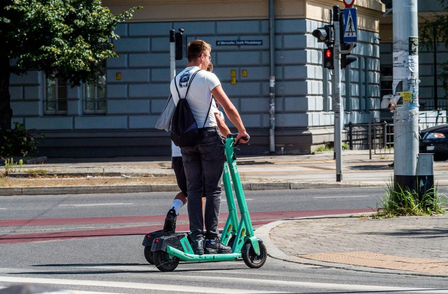 Praga dała bana na hulajnogi elektryczne. Miarka się przebrała