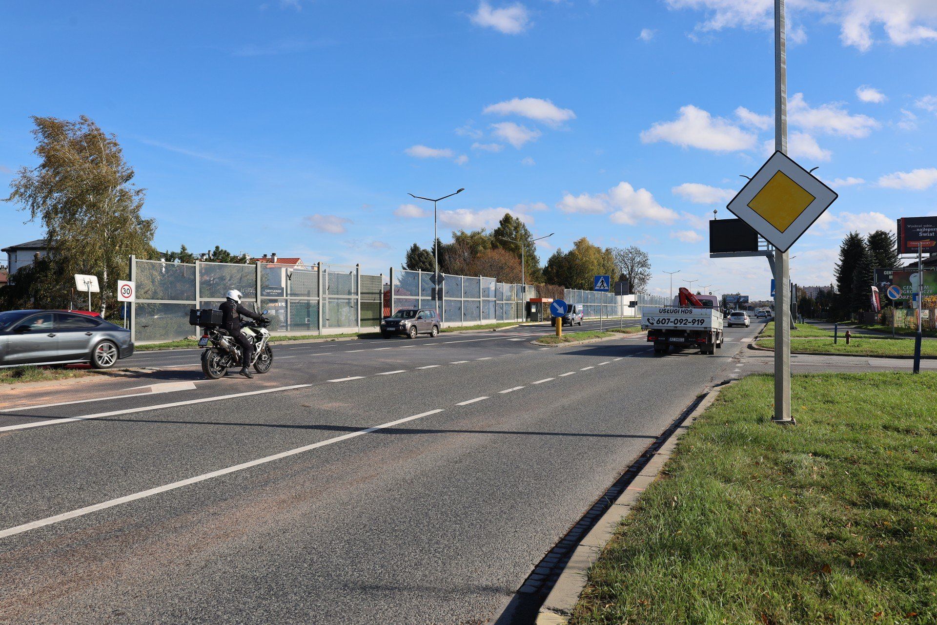 Niebezpieczne skrzyżowanie ulicy Krakowskiej z Sznajdera w Rzeszowie.