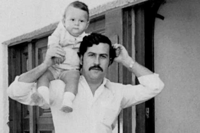 Pablo Escobar z rzekomo drugim synem, Juanem