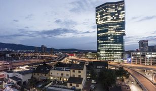 Tak zarabia się w Szwajcarii. Nie tylko lekarzy obsypują złotem