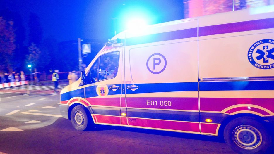 Ranne dwie osoby po odpalaniu petard. Trafili do szpitala (zdjęcie ilustracyjne) 