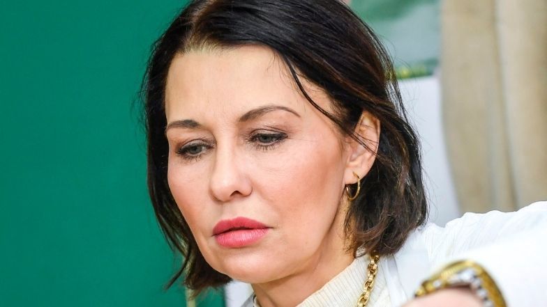 Anna Popek w kostiumie kąpielowym zapowiada nadejście zimy. Internauci: "Pomyliła pani portale" (FOTO)