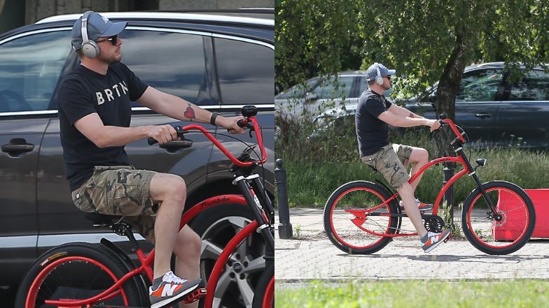Filip Chajzer podczas rowerowej przejażdżki