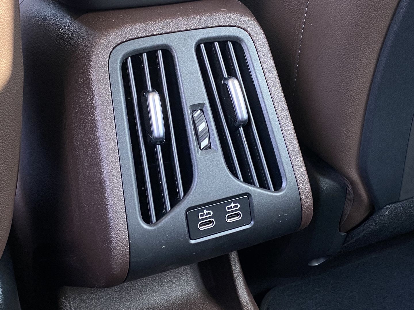 BMW iX1 xDrive30 (2023)