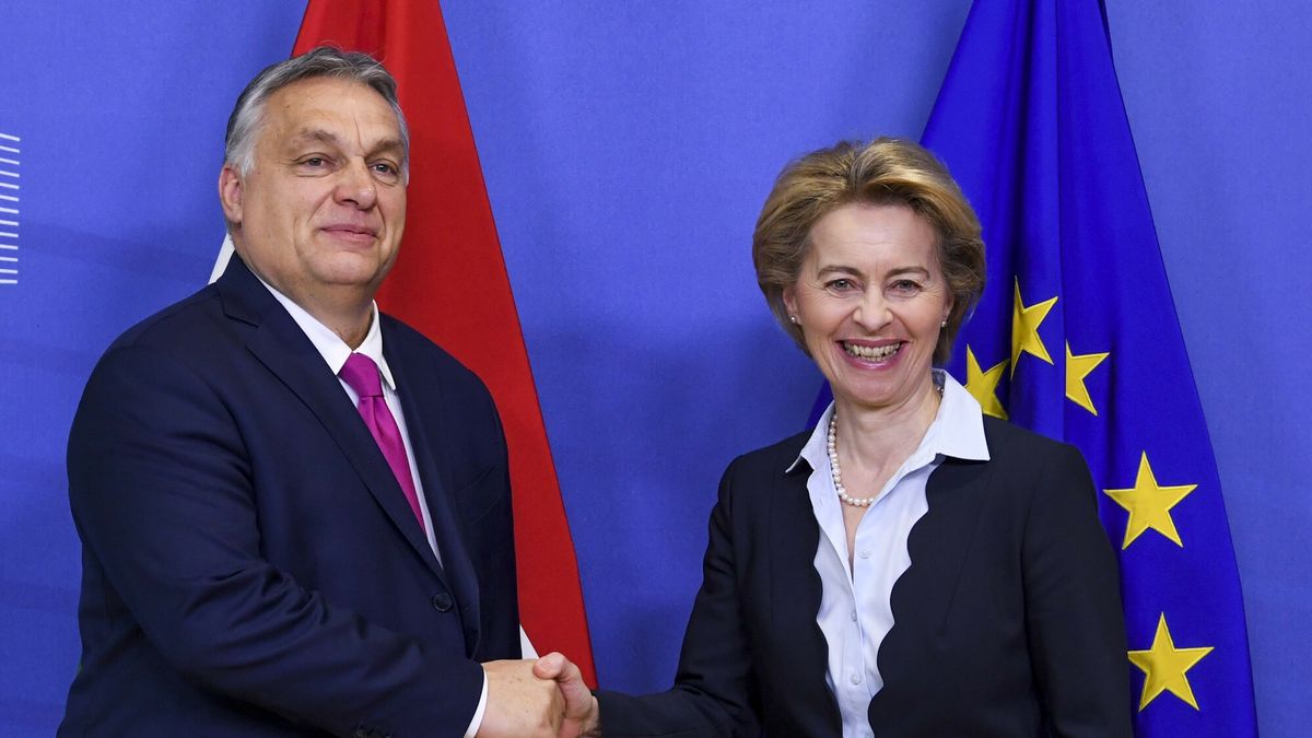 Przewodnicząca Komisji Europejskiej Ursula von der Leyen i premier Węgier  Viktor Orban