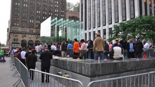 Zainteresowanie iPhonem nie maleje 1